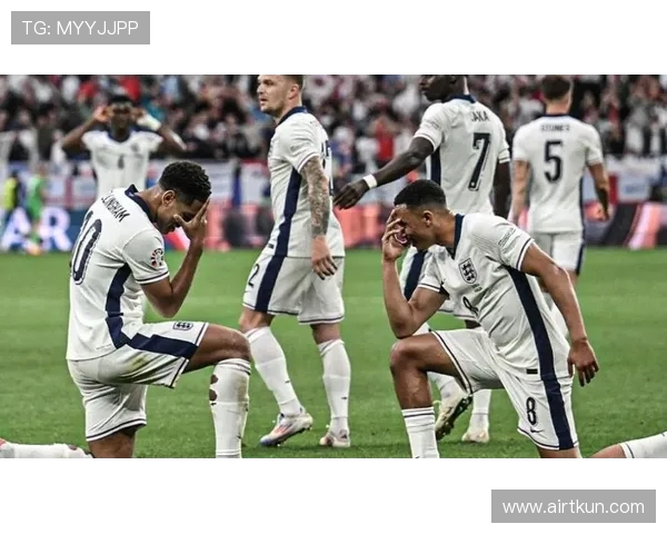 阿诺德揭秘皇马更衣室新生态：贝林在场时队友自动切换英语模式(3)